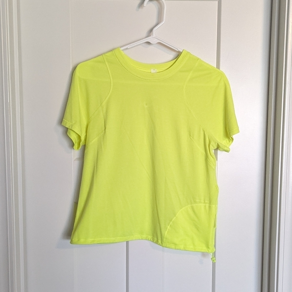 Lululemon Lightweight Cinched Hem Hiking T-Shirt sz 6 - Highlight Yellow